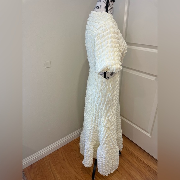 Endless Rose Size Small Off White Maxi Dress With Cut Out Waist. - Picture 4 of 12